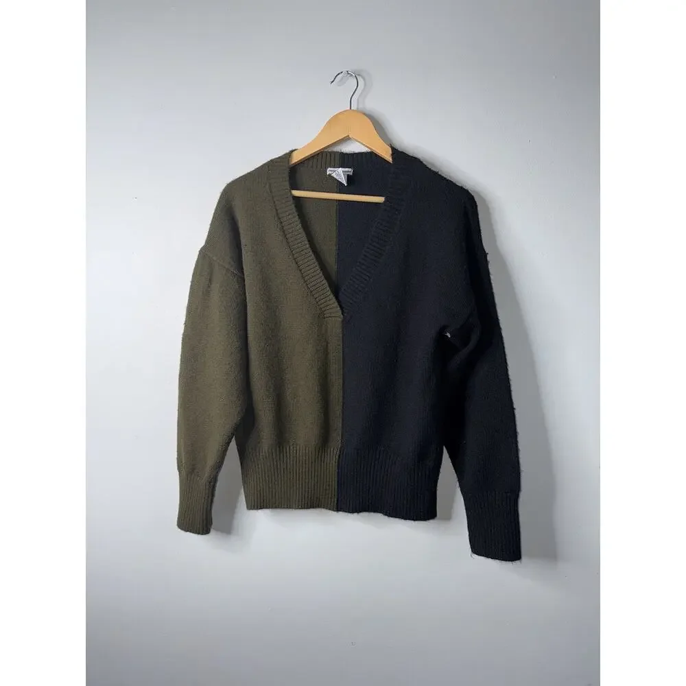 Sweet Romeo Sweater Women’s Small Color Block 2 Colors V-neck Soft NWOT *